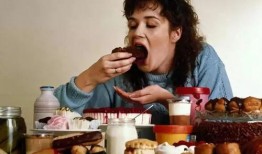 娱乐吃瓜酱食堂大叔,大叔带你领略娱乐圈的酸甜苦辣